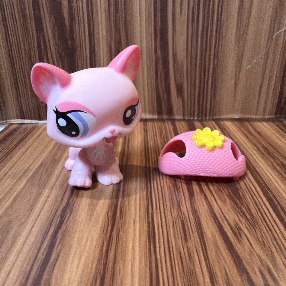 Authentic Littlest Pet Shop LPS #1313 Pink Cat w/ Pink Hat Accessory Hasbro